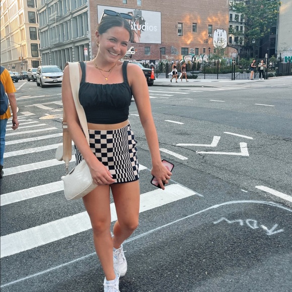 Meet your Posher, Jenna - Picture 1 of 1